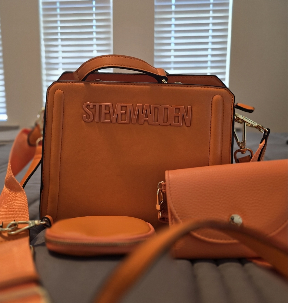 Steve Madden Bevelyn Crossbody Bag, Orange